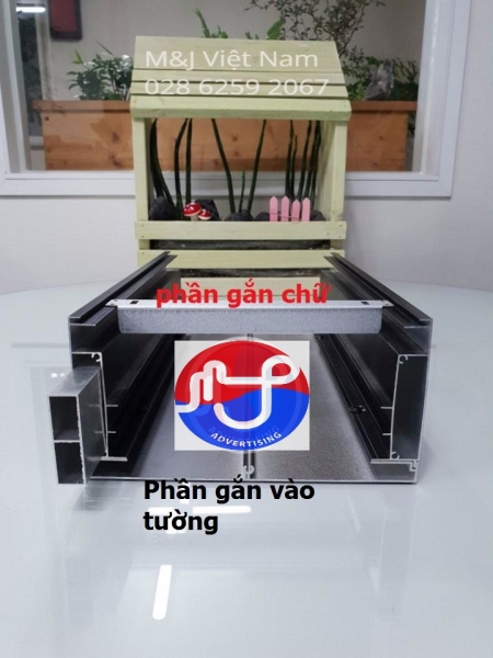 Vật tư ngành quảng cáo